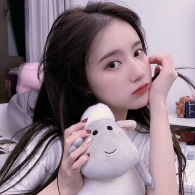 小个子女生，请放弃“马丁靴”吧！今年流行这3双，不累脚还显高